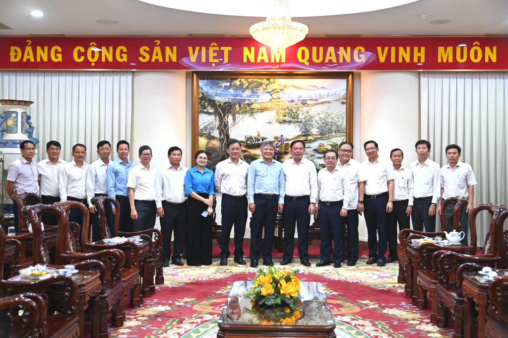 Lãnh đạo VRG thăm, chúc Tết tỉnh Đồng Nai